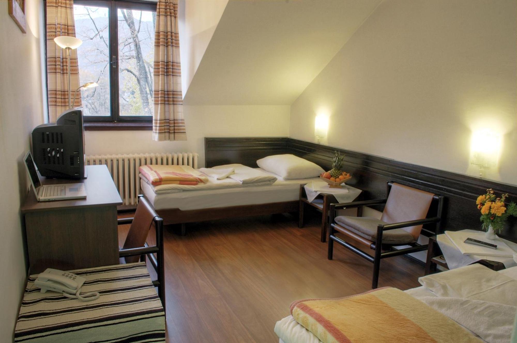 Andrijevica Hotel Komovi מראה חיצוני תמונה