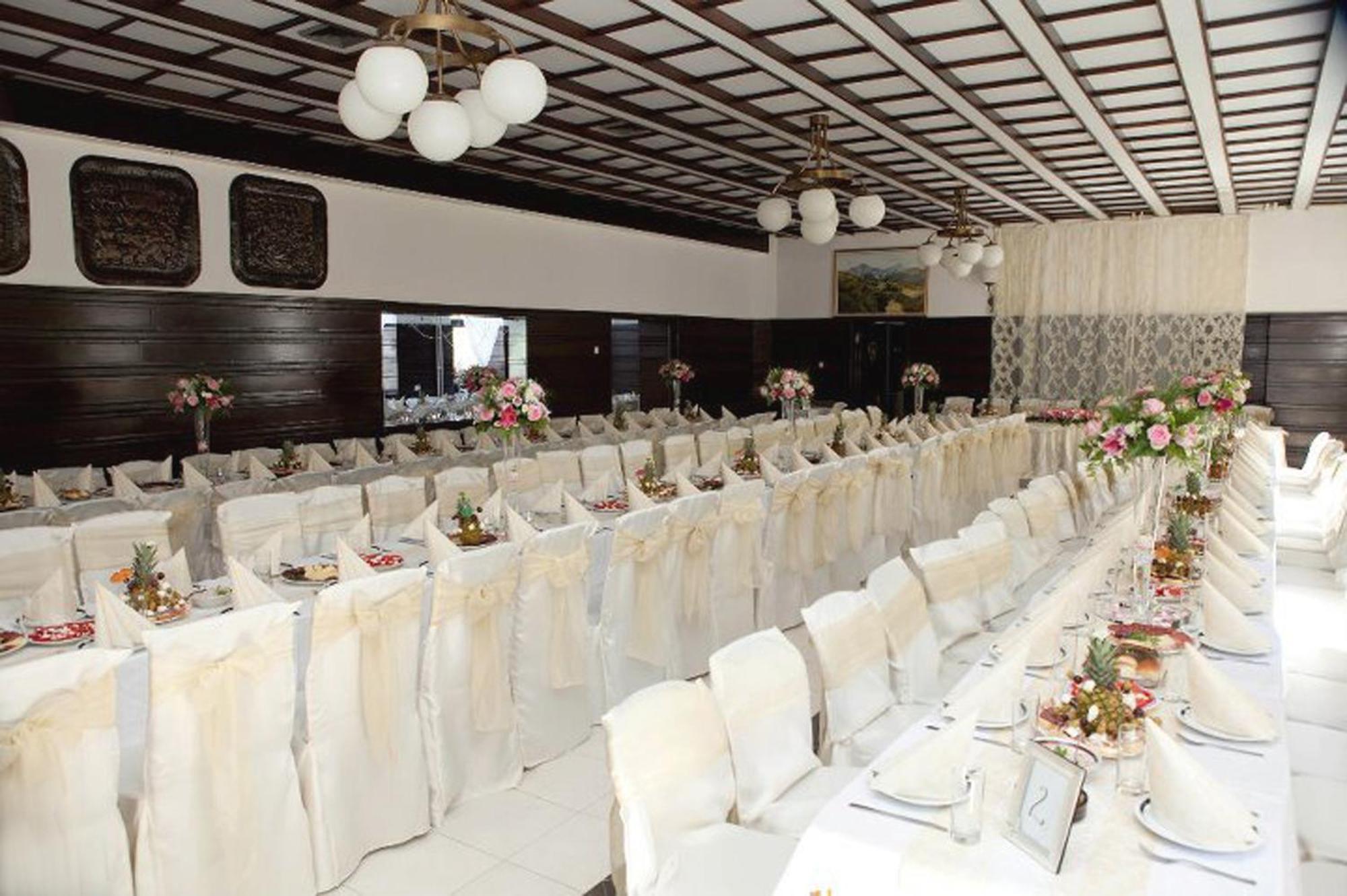 Andrijevica Hotel Komovi מראה חיצוני תמונה