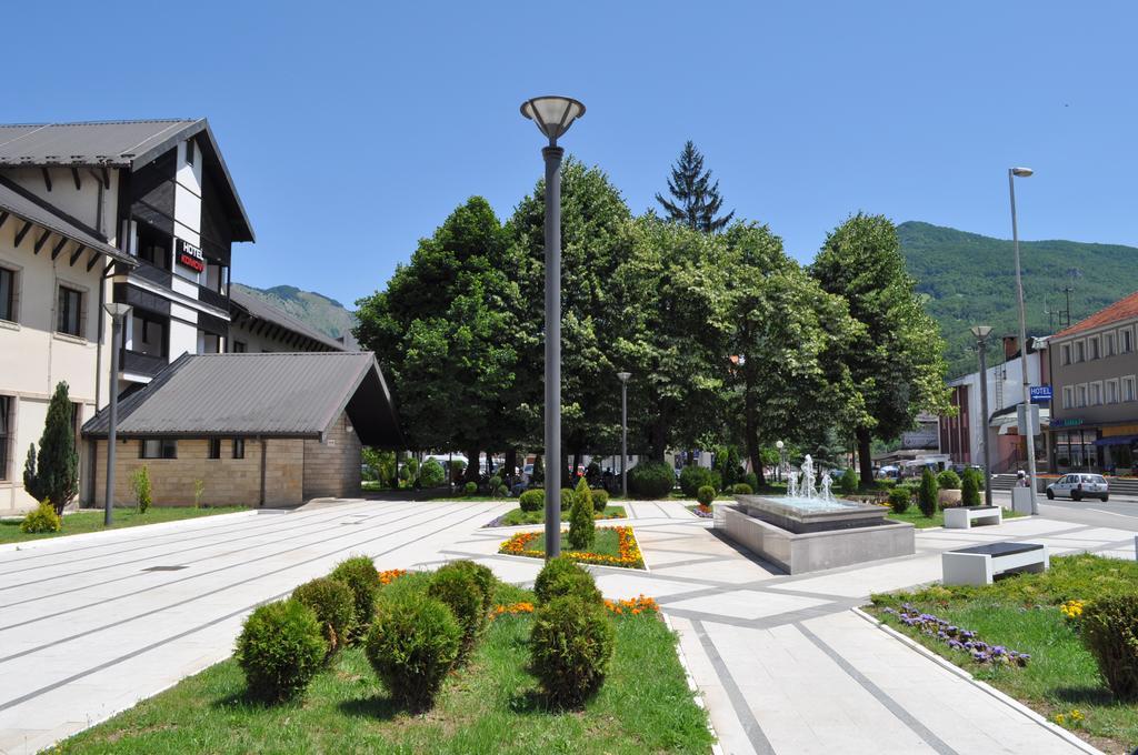 Andrijevica Hotel Komovi מראה חיצוני תמונה