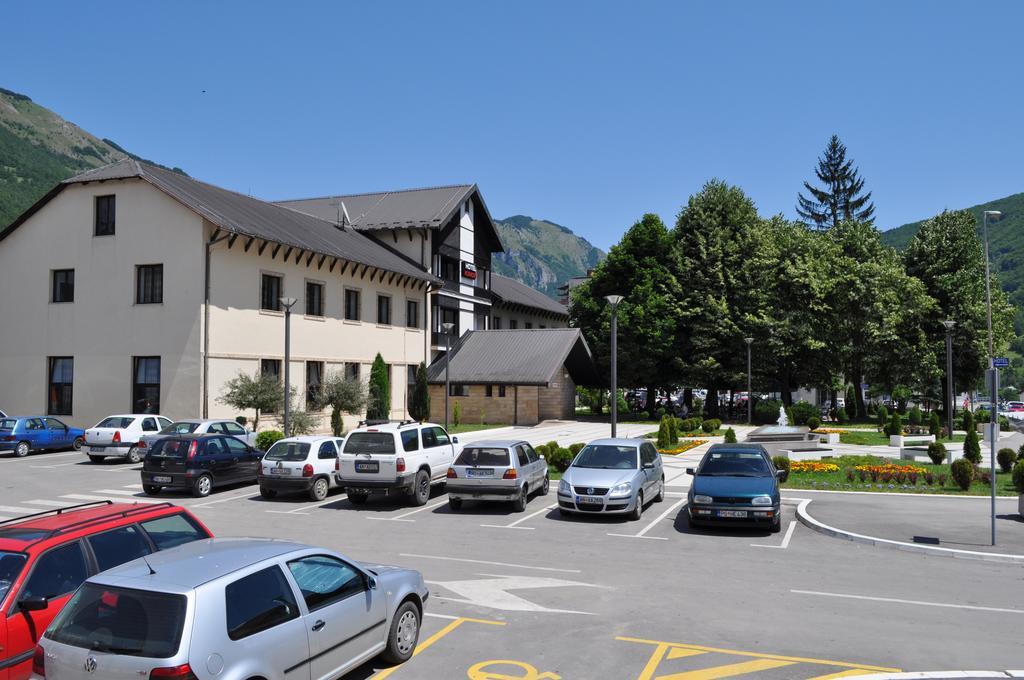 Andrijevica Hotel Komovi מראה חיצוני תמונה