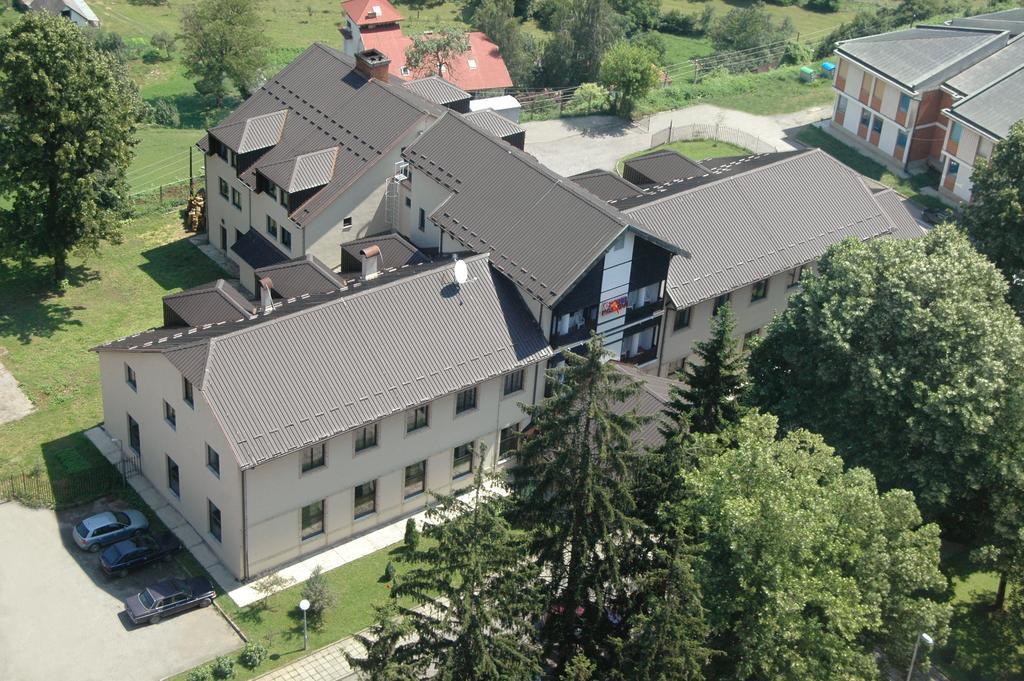 Andrijevica Hotel Komovi מראה חיצוני תמונה